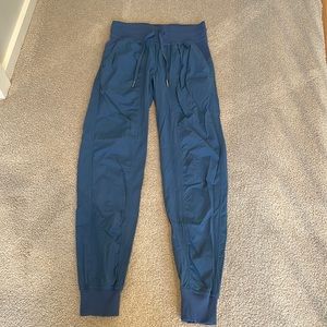 lululemon dance studio mid-rise jogger soft denim size 2